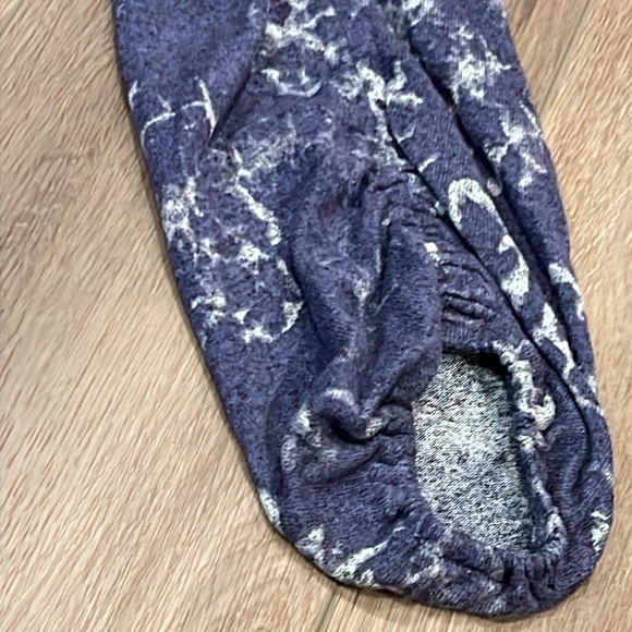 Simply Vera Vera Wang Lightweight Sweater Size Medium - Picture 8 of 10